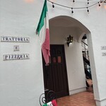 トラットリア エ ピッツェリア アミーチ - 