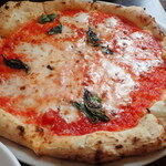 トラットリア エ ピッツェリア アミーチ - 