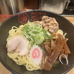 油そば専門店 ぶらぶら 渋谷道玄坂店 - 