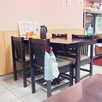 味楽 - ティッシュは各席のこちらに。