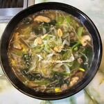 叙々苑 - 料理写真:【期間限定】塩テグタンラーメン　990円