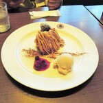 UCCカフェプラザ - 料理写真:季節のモンブランケーキ