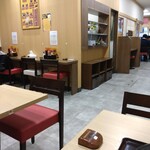 謹製鶏かつ食べりん亭 - 内観①