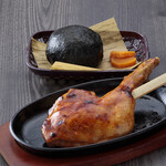 田舎茶屋 わたや - わたやの山賊焼きとわたやの山賊むすびセット
