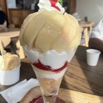 ナチュリノ - 桃パフェ