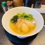 満麺の笑み - ほんのりカニの香る煮干し塩そば