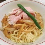 Menyajimoto - ・「牛骨つけめん(\800)」の麺皿アップ。