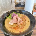 麺屋 一翔 - 海老味噌の重厚な香り