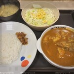松屋 - マッサマンカレー野菜セット　1030円モバイル価格
