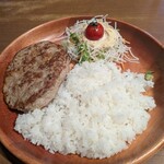 ハンバーグレストラン びっくりドンキー - 料理写真:レギュラーディッシュバーグ　お味噌汁付きのランチメニュー