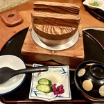 山翠 - 五目釜飯・味噌汁とお新香 付き