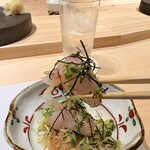 鮨 起承転結 - 胡麻カンパチ