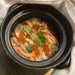 初海 - 釜焚き蟹御飯　たっぷりの蟹といくらがいっぱい！