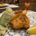 初海 - 旬菜　河豚唐揚げ　足赤海老の天婦羅
