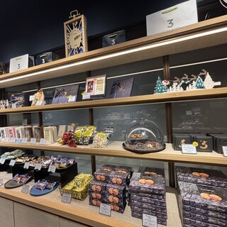 レ トロワ ショコラ コラボ チョコレートショップ_2