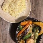 アジアンスープカリー べす - 