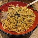 麺屋政宗 - まぜまぜの様子