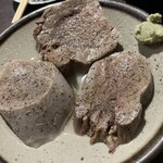 たん焼 忍 - わさびと一緒で旨し！