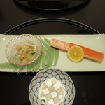 和ごころ 泉 - 兵庫県の蟹足と、蟹の身とミソを和えたもの