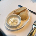 THE COSMOPOLITAN GRILL BAR TERRACE - 