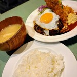 洋食クアトロ - 