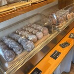 いくの製パン - 生ドーナツたちもいろいろ