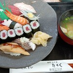 たらく 尾久駅前店 - ランチ大にぎり　1250円