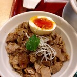 燃えよ麺助 - 炙りチャーシュー丼 390円