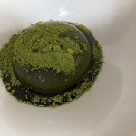 まるもち家 伏見稲荷本店 - 抹茶の水丸餅