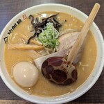 ラーメン次郎長 本店 - 味噌大盛りに味玉のトッピングです！