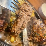 HERO’S ステーキハウス - ハンバーグホロッホロで切りにくい。旨い。