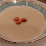 シェ大見山 - カリフラワーのポタージュ