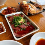 餃子のネオ大衆酒場 ニューカムラ - 牛ハツ刺　698円