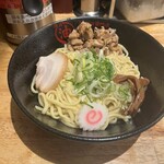 油そば専門店 ぶらぶら 渋谷道玄坂店 - 