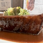 ビストロカシェ -  極厚ローストポーク（300g） •デミグラスソース