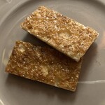  ベルマートキヨスク - パリパリ軽いお菓子です