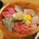 沼津かねはち - 海鮮丼