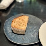 ラ・ボンヌターブル - パン