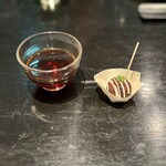 ラ・ボンヌターブル - コーヒーと名物の一口たこ焼きデザート(フランボワーズのショコラ)