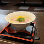 豚白湯創作麺処 友池 - 