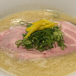 豚白湯創作麺処 友池 - 