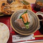 黒毛和牛ひつまぶしと創作割烹 雅じゃぽ 別邸 名駅センチュリー豊田ビル店 - 