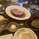 ロウリーズ・ザ・プライムリブ - 