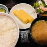 三陸旨いもん屋 つぼ八 - 定食セット（サラダ付で健康的）