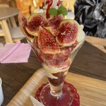 ナチュリノ - いちじくパフェ