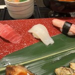 にぎり長次郎 - シャリ小さめ