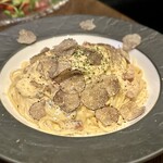 ONE on ONE - トリュフ香るカルボナーラ