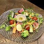 ONE on ONE - 厳選野菜のバーニャカウダ