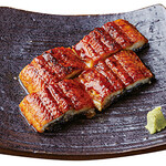 うなぎ蒲焼（4切）