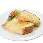  蜂蜜バターのチーズトースト